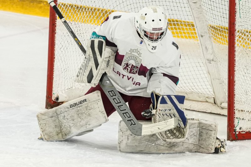 Latvijas izlase U18 pasaules čempionātā hokejā meitenēm izcīna bronzu