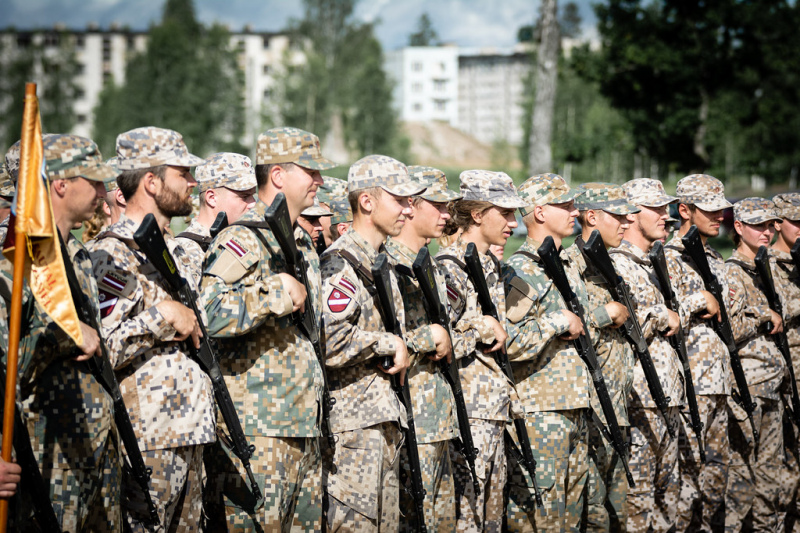 Kopš Ukrainā sācies karš, Latvijas iedzīvotāji izrāda pastiprinātu interesi par iestāšanos Zemessardzē