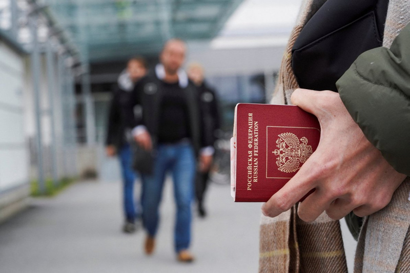 Latvija pārtrauc Krievijas pilsoņu visu veidu vīzu pieteikumu pieņemšanu