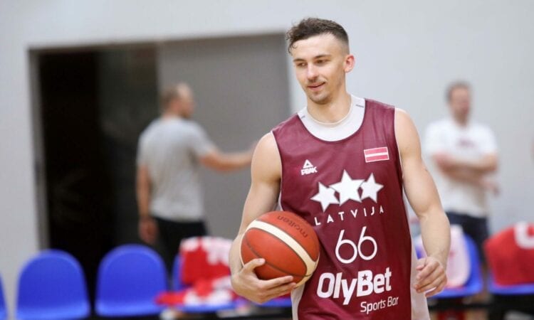 Kristers Zoriks iekļauts Latvijas basketbola izlasē kvalifikācijas turnīram uz Parīzes OS