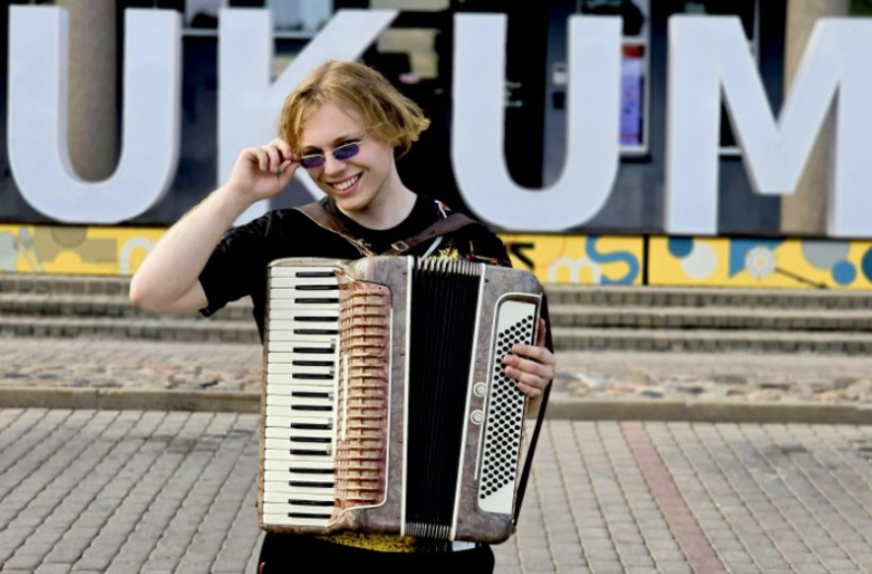 Tapusi dziesma ar nosaukumu "Uz Tukumu pēc smukuma"