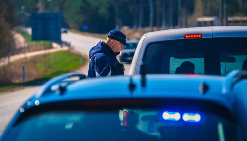 Pūrē aizturēts autovadītājs, kurš brauca ar 119 kilometriem stundā